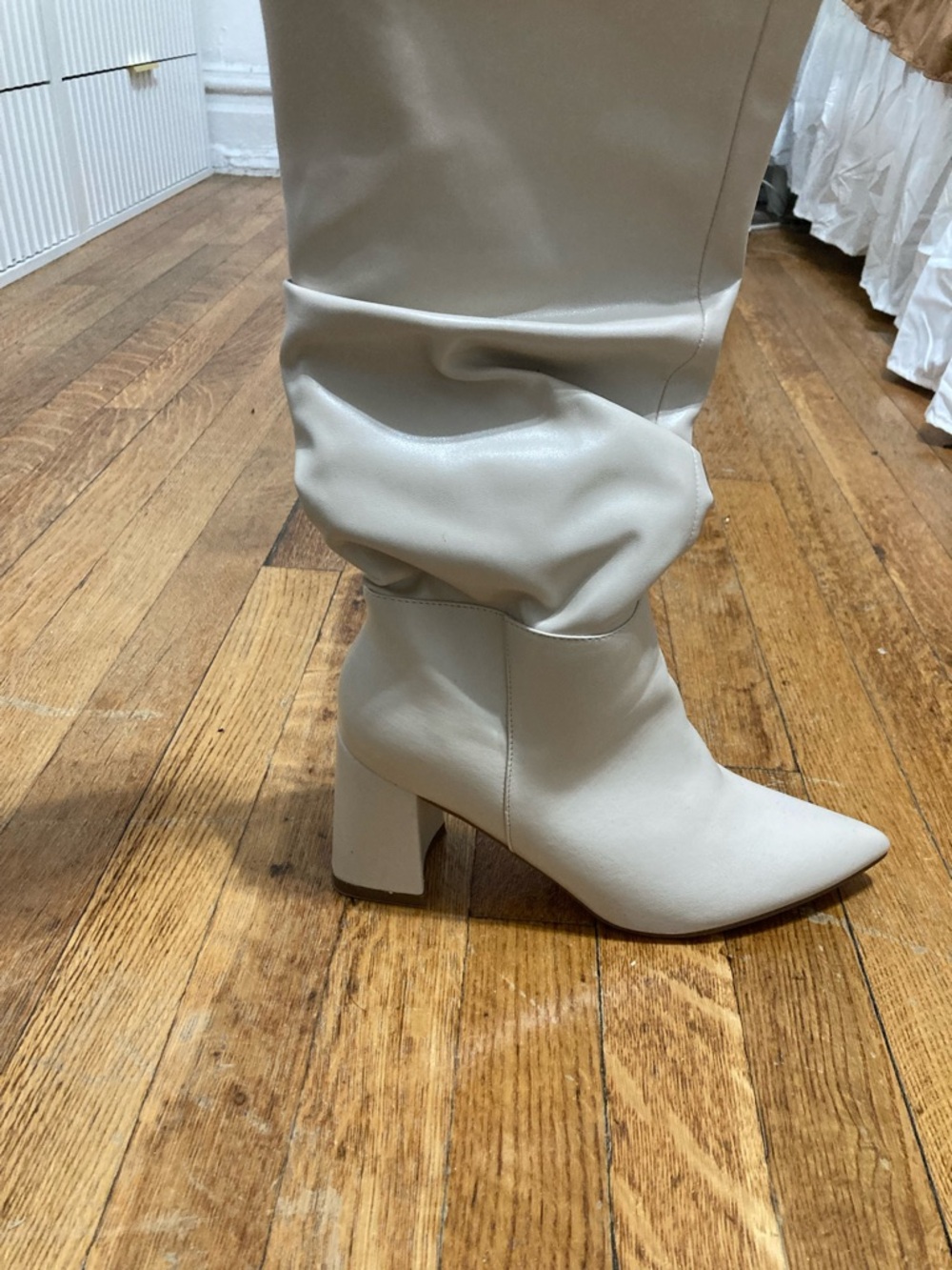Steve Madden Cream Slouch Block Heel Ankle Boots - Picture 2 of 3
